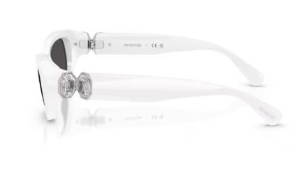 Sonnenbrille Swarovski - 0SK6036U - Farbe : 105087 - Weiß - Größe(n) 50 (XS)